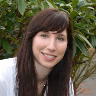 Dr. Liza Cahn (DVM)