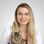 Dr Paula Simons, Emergency Vet